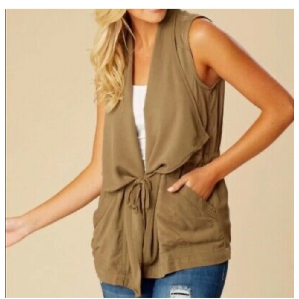 Altar’d State Olive Green Lightweight Vest